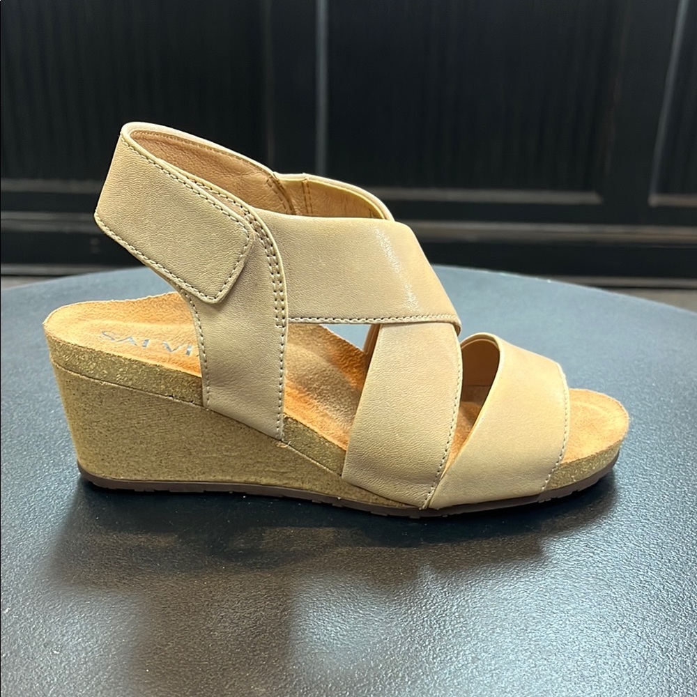 Comfortable Beige Wedge Sandals